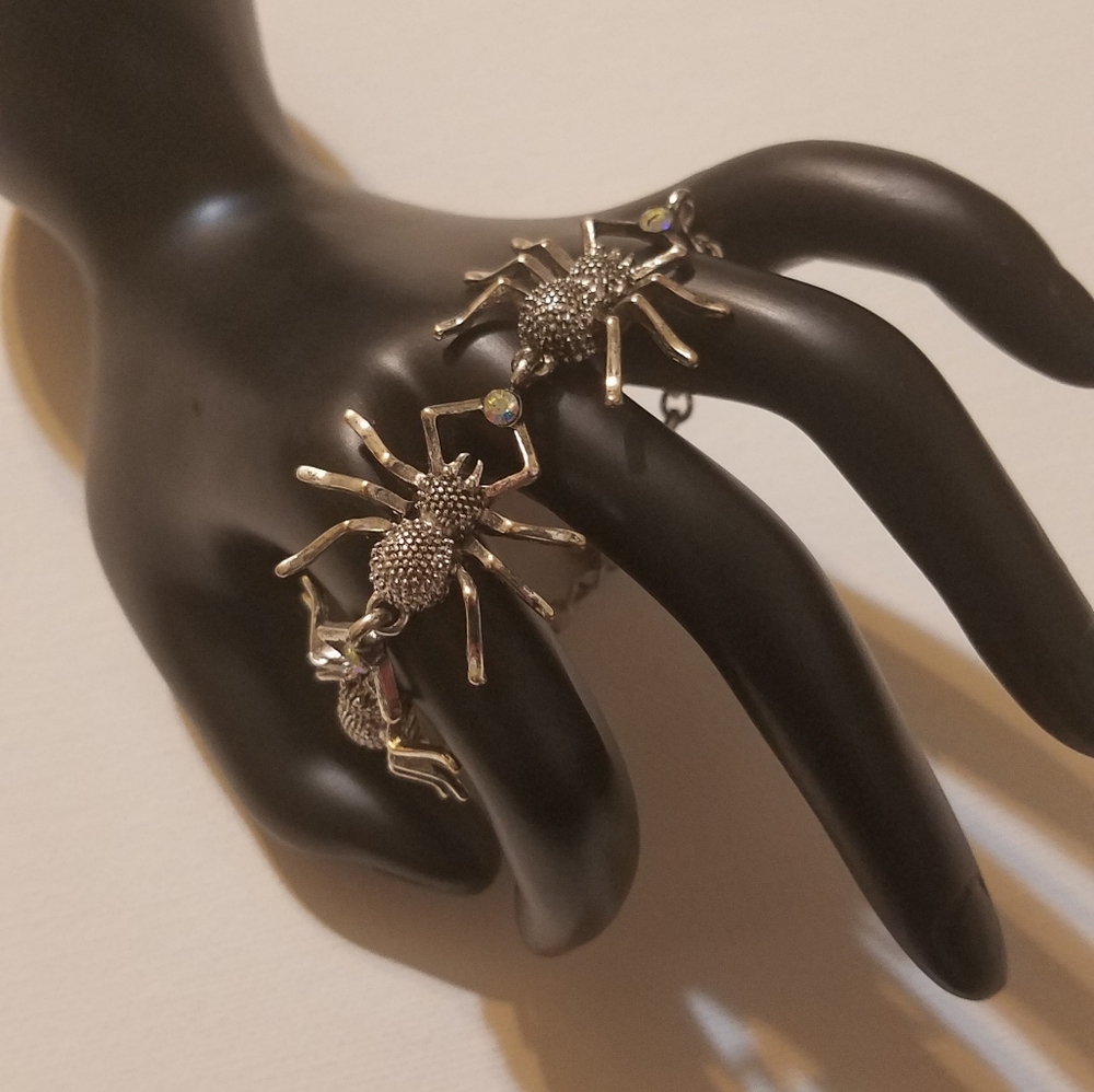 🕷  SPIDER BRACELET  🕷 - Picture 4 of 4